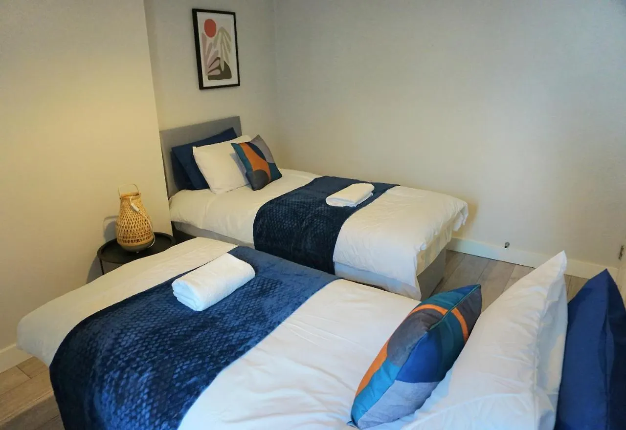 Stylish Apartment In London, E14 London