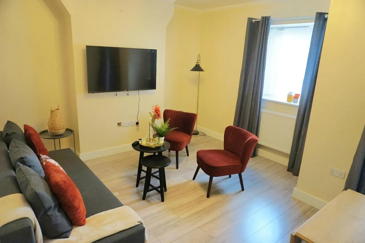 Stylish Apartment In London, E14