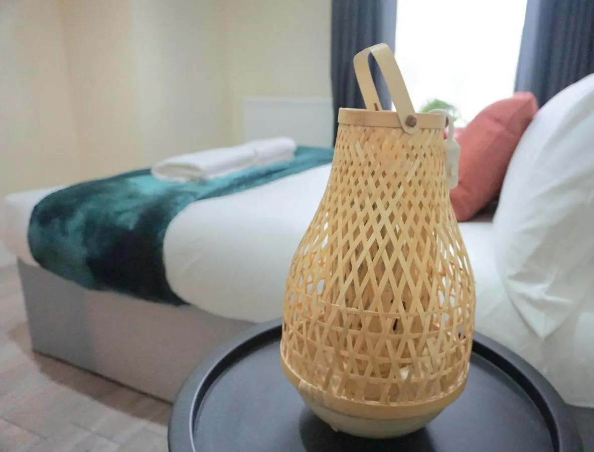 Stylish Apartment In London, E14 0*, London United Kingdom