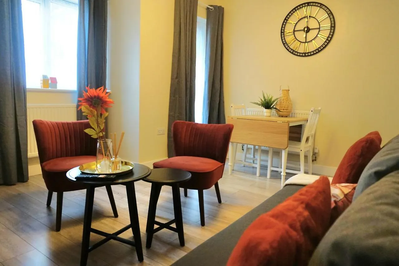 Stylish Apartment In London, E14 0*, London