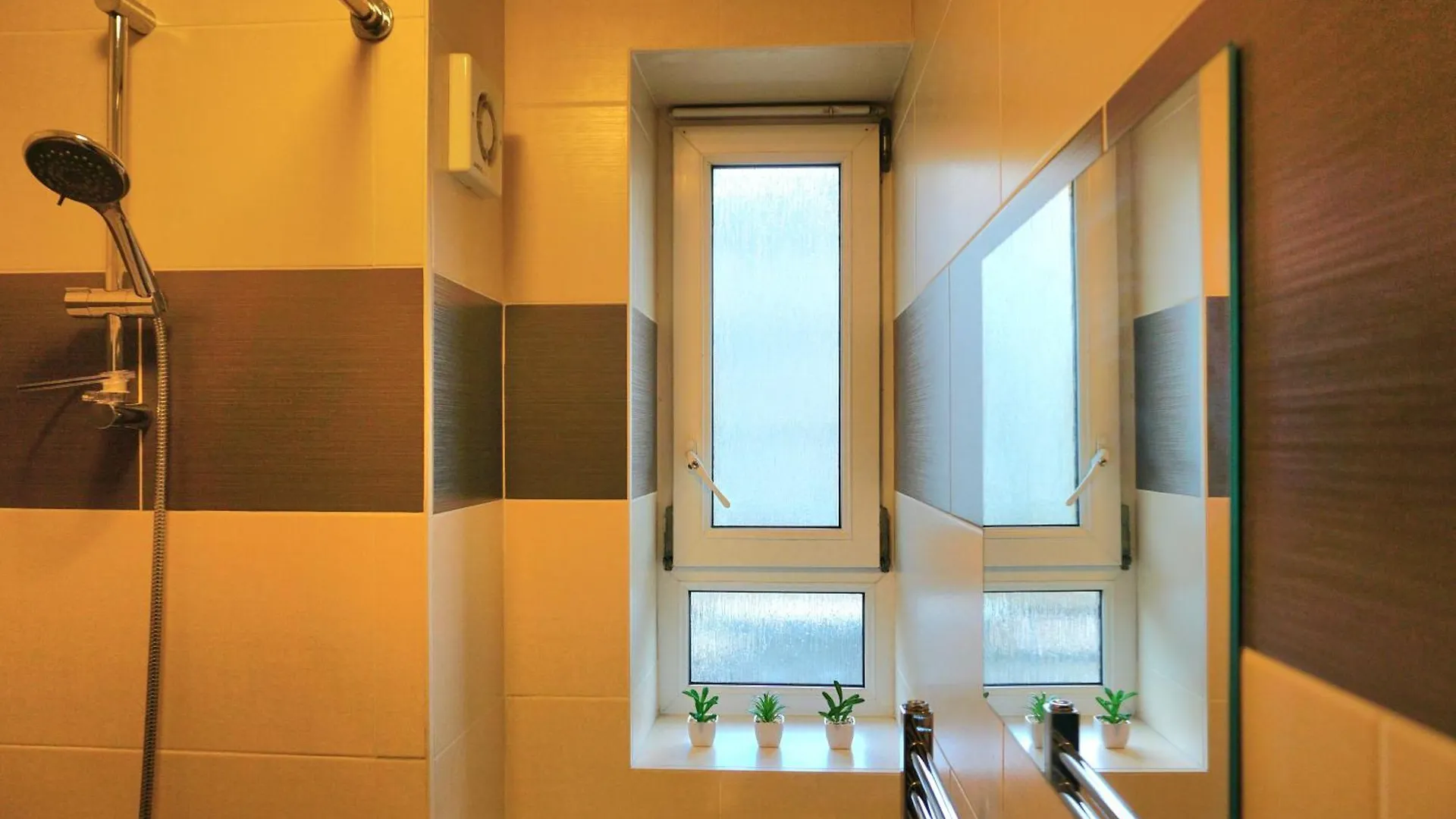 Stylish Apartment In London, E14