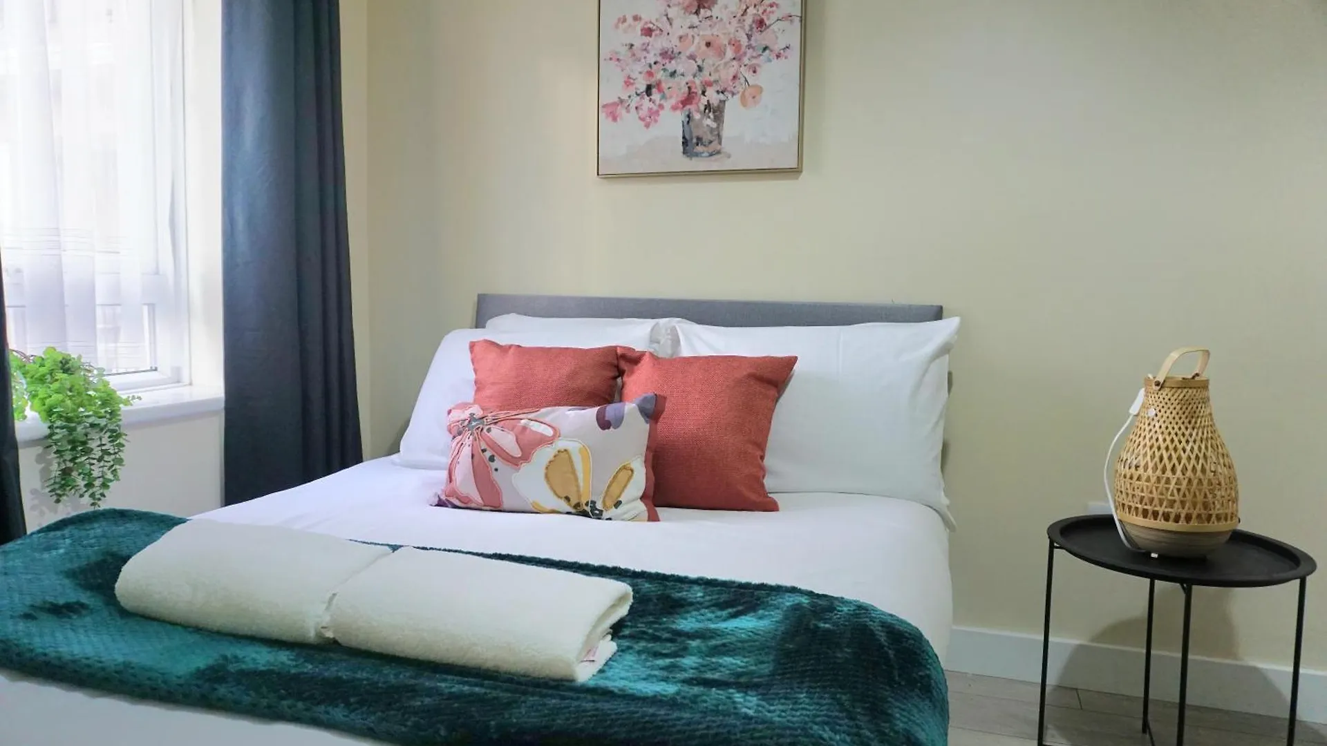 Stylish Apartment In London, E14 0*, London United Kingdom